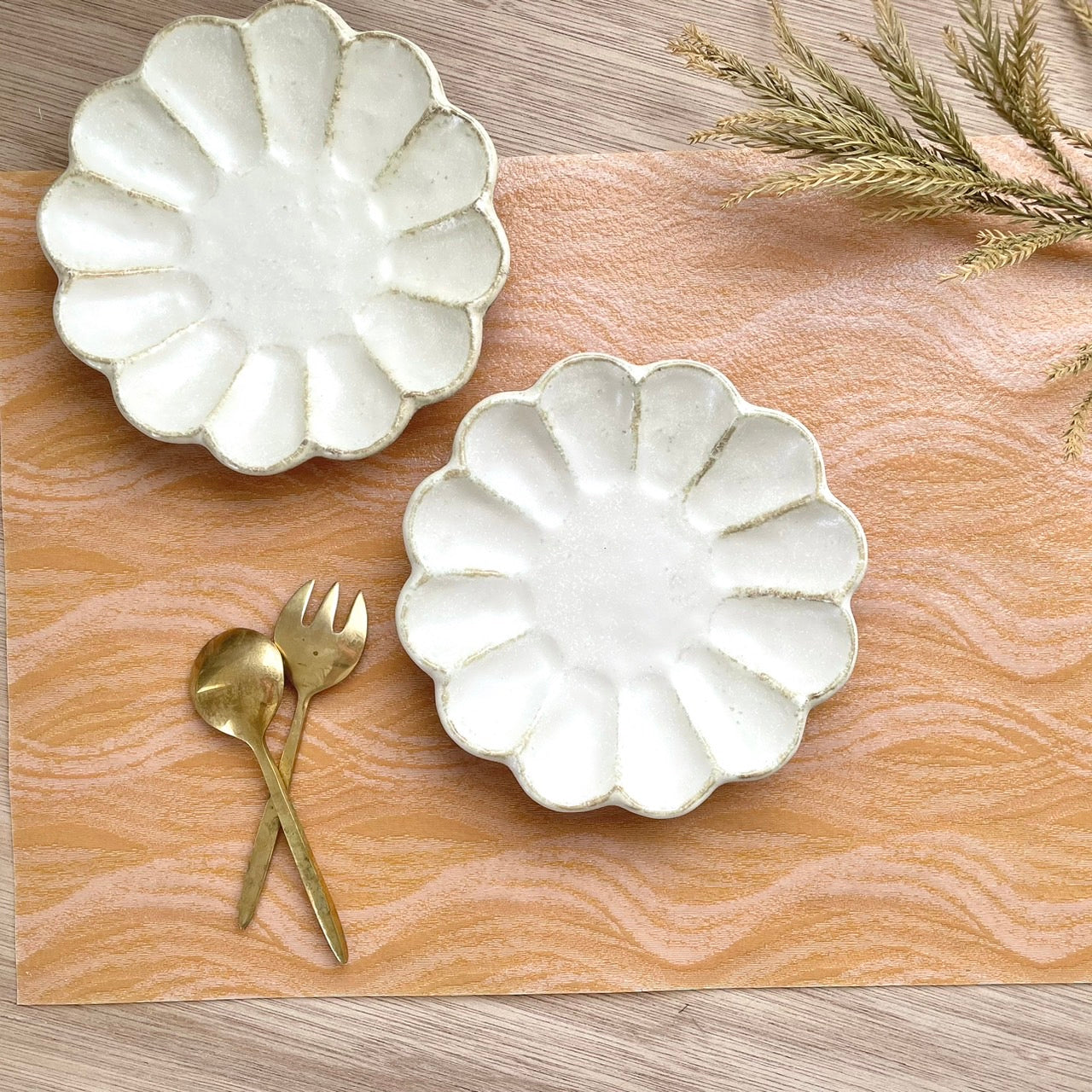 美濃焼花型取り皿15.5cm