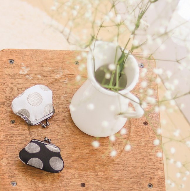 gonomiプチがま口(白銀)